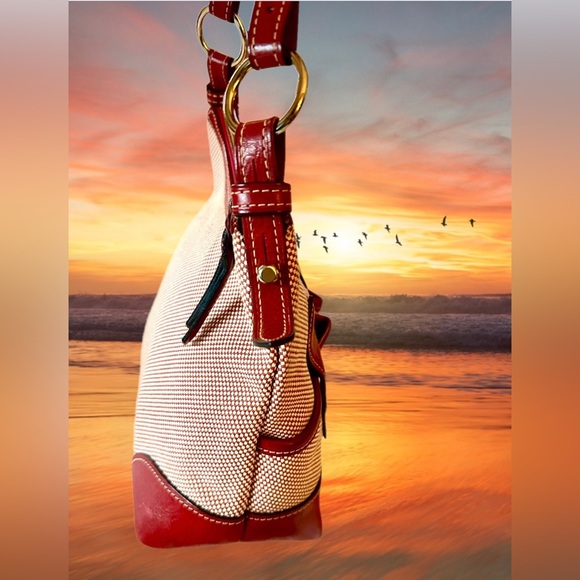 Dooney & Bourke Lucy Red Leather & Check Canvas Shoulder Bag EUC NO CALLOUTS - Picture 13 of 15